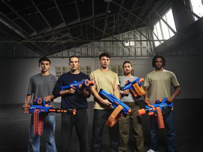 Zuru X-Shot Insanity Mega Barrel Blaster + Licht en Rook + 72 Darts