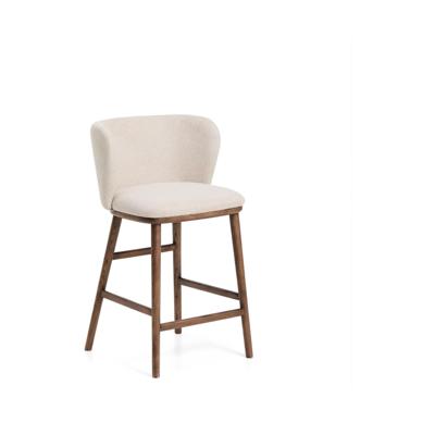 Kave Home Ciselia barkruk H65 chenille Beige poot donker hout Kave Home Ciselia barkruk H65 chenille Beige poot donker hout