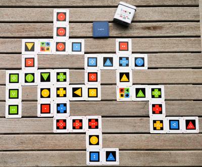 White Goblin Games Kwatro Kaartspel voor op reis 2 4 spelers (NL) White Goblin Games Kwatro Kaartspel voor op reis 2 4 spelers (NL)