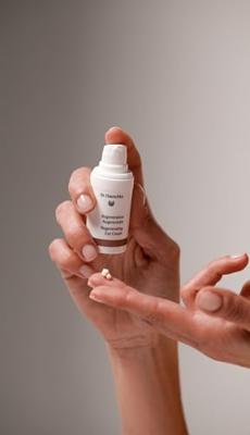 Oogcontourcrème Dr. Hauschka 15 ml