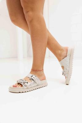 Guess Logo Sandalen Dames Beige - Maat 41 - Kleur: Beige | Soccerfanshop Guess Logo Sandalen Dames Beige - Maat 41 - Kleur: Beige | Soccerfanshop