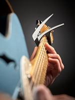 G7th Nashville Steel String White capo - thumbnail