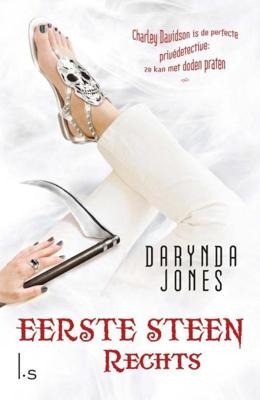Eerste steen rechts - Darynda Jones - ebook