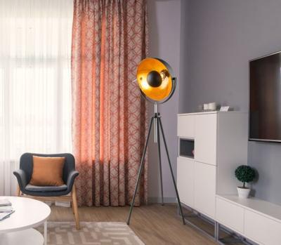 Globo Zwarte vloerlampLenn met gouden binnenkant - 58305