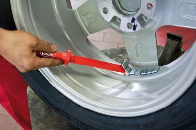 Vigor V2514 Zelfklevend-gewichtverwijderaar 22 mm Vigor V2514 Zelfklevend-gewichtverwijderaar 22 mm