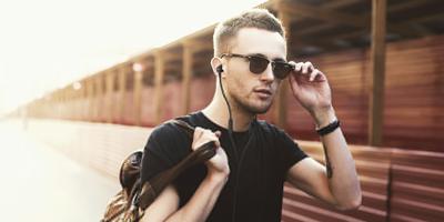 JBL T210 In-Ear hoofdtelefoon, oortelefoon met 1-knops afstandsbediening en geïntegreerde microfoon, compatibel met Apple en Android-apparaten, zwart