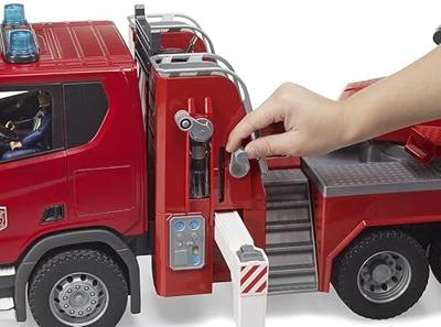 Bruder 03591 Scania Super 560R Brandweerwagen + Draaitafelladder + Waterpomp + Licht en Geluid - thumbnail