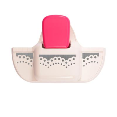 Vaessen Creative • diepe randpons doily