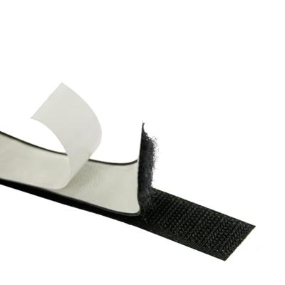 Carpoint klittenbandstrips 90 x 2 cm zwart 2 stuks Carpoint klittenbandstrips 90 x 2 cm zwart 2 stuks