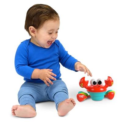 BRIGHT STARTS Babyspeelgoed 6M+ Muzikale krab om achteraan te jagen, speelgoed voor grove en fijne motoriek, obstakelsensoren, rood