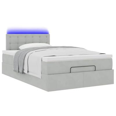 Ottoman bed met matras en LED's 120x200 cm fluweel lichtgrijs