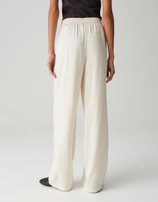 OPUS Broek Marou travel