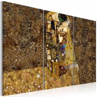 Schilderij - Klimt Inspiratie - Kus, wanddecoratie, beige bruin , print op echt Italiaans canvas , 2 maten, 3luik, reproductie van het kunstwerk - thumbnail