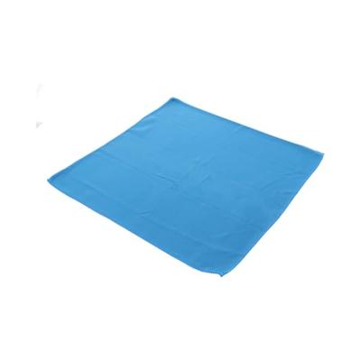 Protecton glasreinigingsdoek - microvezel - voor streepvrij reinigen van autoruiten & spiegels - met of zonder reinigingsmiddel - wasbaar in wasmachine - 40x40cm Protecton glasreinigingsdoek - microvezel - voor streepvrij reinigen van autoruiten & spiegels - met of zonder reinigingsmiddel - wasbaar in wasmachine - 40x40cm