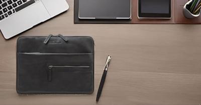 Pride and Soul JU-47533 Schrijfmap-tablethoes TERRA Zwart Leer Pride and Soul JU-47533 Schrijfmap-tablethoes TERRA Zwart Leer