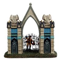 Lemax gargoyle gate tafereel Spooky Town 2025 - thumbnail