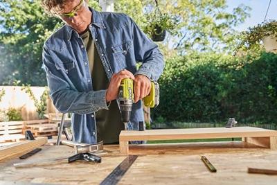 Ryobi R18PD3-242S klopboorschroevendraaier