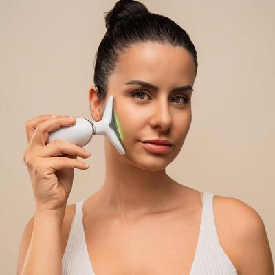 Elektrische Verstevigende Gezichts- en Nekmassage met LED, EMS en Warmte Selora InnovaGoods