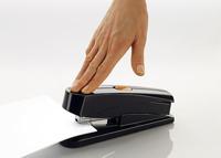 Novus Office B8FC 020-1673 Platte nietmachine Zwart Nietcapaciteit: 50 vel (80 g/m²) - thumbnail