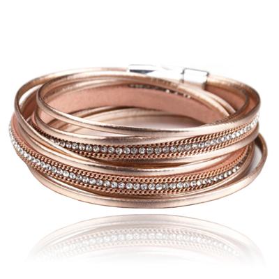 Champagne kleurige dames armband met kristallen