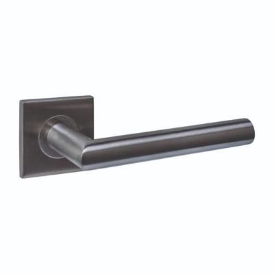 Deurkruk Q 04 op rozet verdekt 53x53x6mm PVD antraciet Deurkruk Q 04 op rozet verdekt 53x53x6mm PVD antraciet