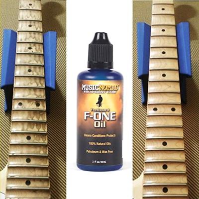 MusicNomad MN105 F-one Oil Cleaner & Conditioner schoonmaakmiddel voor gitaartoets