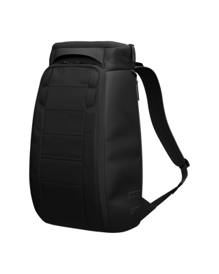 DB Hugger Backpack Dagtourrugzak Black Out 25L