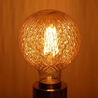 Globe geribbeld getint glas met ruiten LED lamp 4W 300 lumen E27 1800K warm kaarslicht 17,5 cm hoog