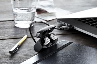 Jabra Elite 65t Oordopjes – Bluetooth Oordopjes met Passieve Ruisonderdrukking en Vier-Microfoontechnologie voor Echt Draadloos Bellen en Muziek Luisteren – Koperzwart