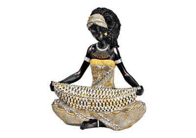 Afrikaanse vrouw zittend met schaal van poly beige (B/H/D) 19x22x14cm