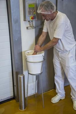 Vikan Emmer groen 12 ltr. met schenktuit