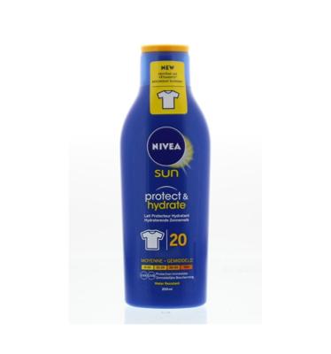 Nivea Nivea Sun Zonnemelk - Protect & Hydrate - SPF20 - 200 ml