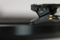 Dynavox HFC-50, Elektrische naaldreiniger voor platenspeler, incl. reinigingsvloeistof, werkt op batterijen, zwart - thumbnail