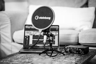 Audio interface Steinberg IXO12 Podcast Pack Incl. software - thumbnail