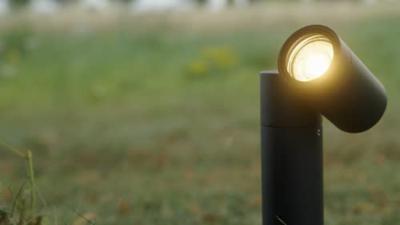Pinero LED prikspot - GU10 4 Watt 345 lumen - Dimbaar - Kantelbaar - 2700K warm wit - IP65 Waterdicht - Zwart - Tuinspot - Pinspot Pinero LED prikspot - GU10 4 Watt 345 lumen - Dimbaar - Kantelbaar - 2700K warm wit - IP65 Waterdicht - Zwart - Tuinspot - Pinspot