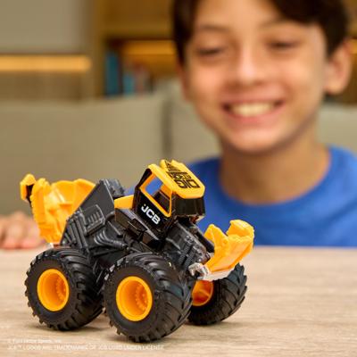 Monster Jam 1:64 Smash & Bash Playset