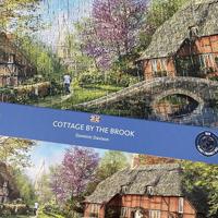 Cottage by the Brook Puzzel 636 Stukjes - thumbnail