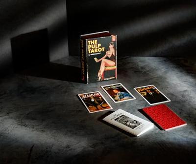 UPG Pulp Tarot Deck bevat 78 sensationele kaarten UPG Pulp Tarot Deck bevat 78 sensationele kaarten