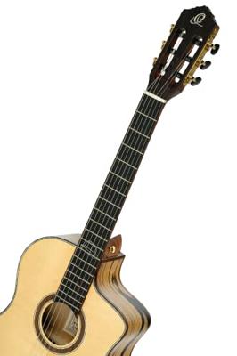Ortega Signature Series BYWSM Guitar E/A klassieke gitaar met gigbag