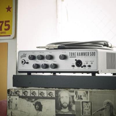 Aguilar Tone Hammer 500 V2 basgitaarversterker top