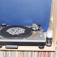 AM Clean Sound Keith Haring Vinyl Cleaning Kit - thumbnail