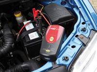 Auto Jumpstarter - 4 Uur Laadtijd - Accu Van 3500 MAh - 12 en 230 Volt Oplader (JST200) - thumbnail