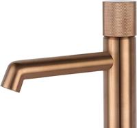 Ben Engraved Cross verhoogde wastafelkraan Geborsteld koper - thumbnail