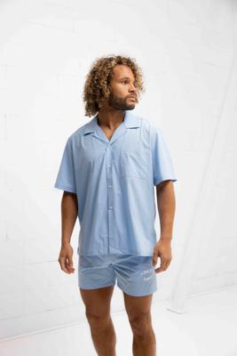 In Gold We Trust The Beach Blouse Heren Lichtblauw - Maat XS - Kleur: Lichtblauw | Soccerfanshop In Gold We Trust The Beach Blouse Heren Lichtblauw - Maat XS - Kleur: Lichtblauw | Soccerfanshop