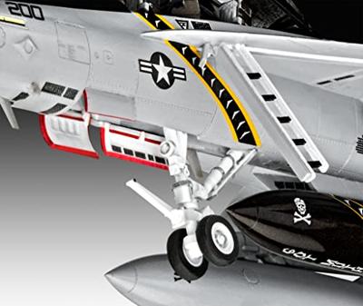 Revell 1/72 F/A-18F Super Hornet Revell 1/72 F/A-18F Super Hornet