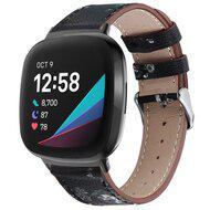 Fitbit Versa 3/4 & Sense 1/2 leren bandje - Bloemenprint zwart / wit - thumbnail