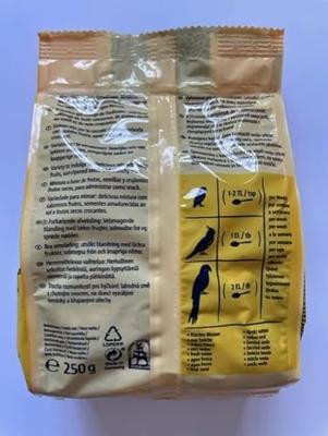 VITAKRAFT PARKIET / AGAPORNIS FRUIT COCKTAIL DELICACY FRUITS / NUTS 250 GR VITAKRAFT PARKIET / AGAPORNIS FRUIT COCKTAIL DELICACY FRUITS / NUTS 250 GR