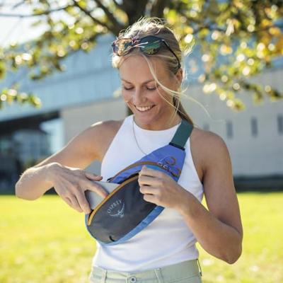 Osprey Daylite Waist Heuptas Soundwave Grey/Latte Brown 2L Osprey Daylite Waist Heuptas Soundwave Grey/Latte Brown 2L