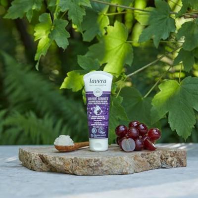 Lavera Good night 2-in-1 handcreme & masker bio 75 Milliliter