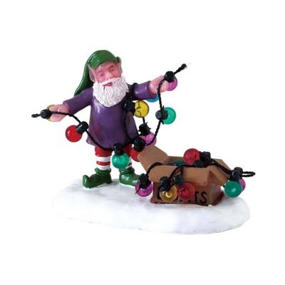 Lemax untangling the lights kerstdorp figuur type 2 Santa&apos;s Wonderland 2018